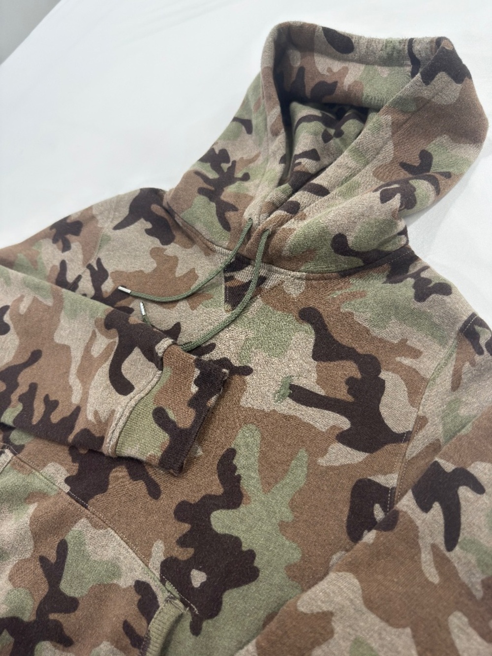 Polo Ralph Lauren Women's Medium Camo Fleece Cropped Hoodie with Pocket